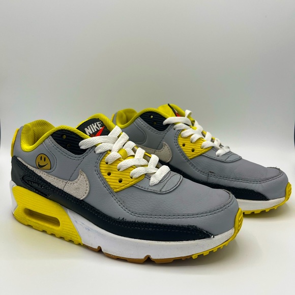 Nike Other - Nike Air Max Boys Smiley Face Sneakers
